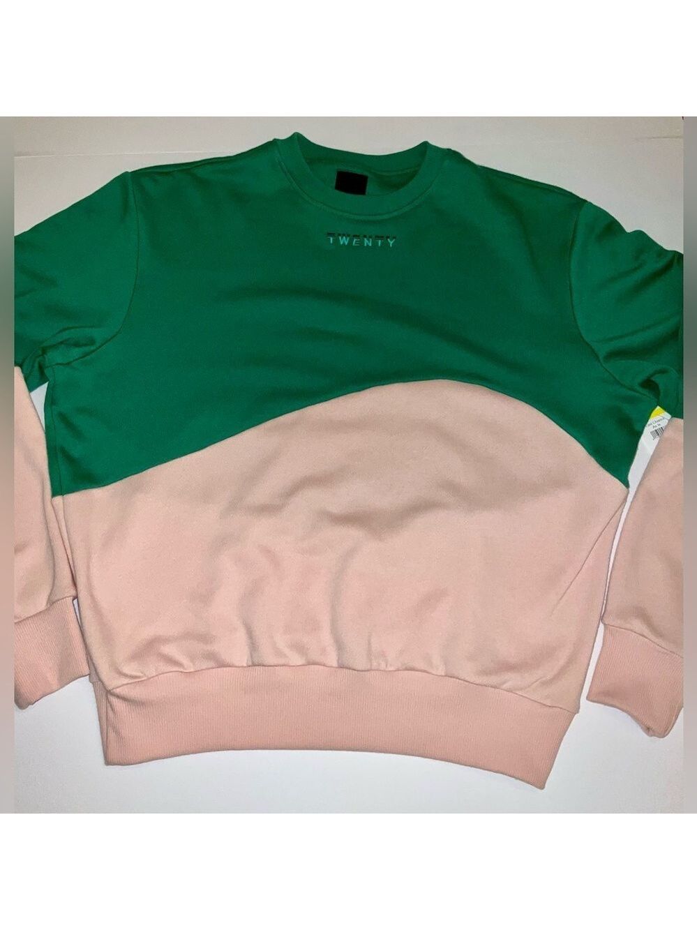 Twenty Montreal Colorblock Sweatshirt in Leaf Pink - size medium - retail tag